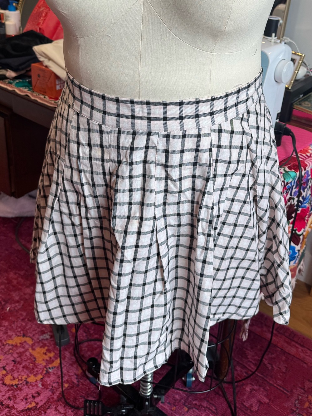 Women’s Black and White Plaid Flared Skirt